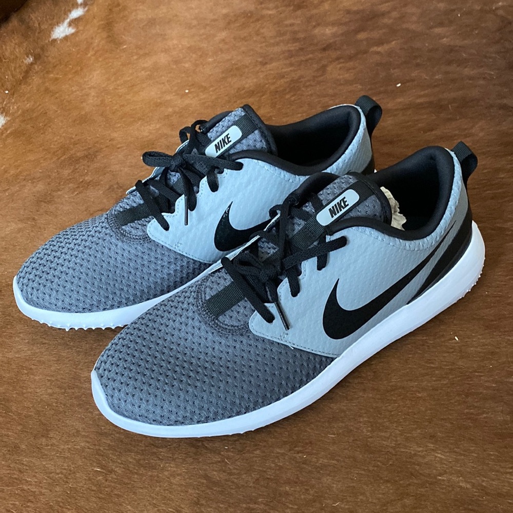 Nike golf shoes soft spikes size 11